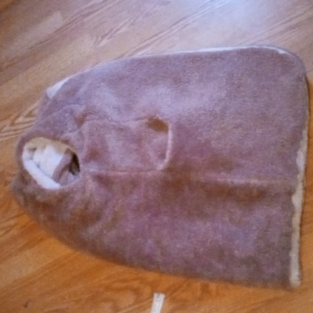 Light brown medium fuzzy inside and out jacket brand is active usa